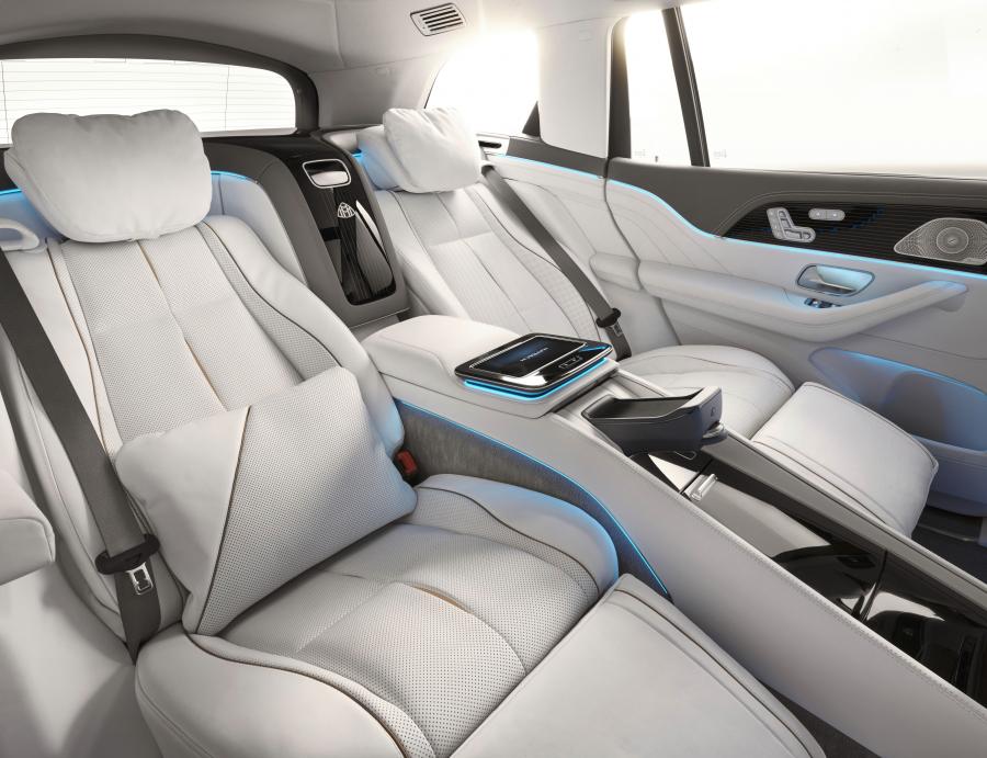 Интерьер Mercedes-Maybach GLS600 4Matic (X167) 2020 года  (WW) (фото 59 из 66)